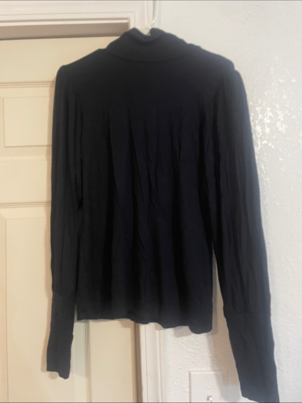 VENUS Black Long-Sleeve Turtleneck Top NWOT